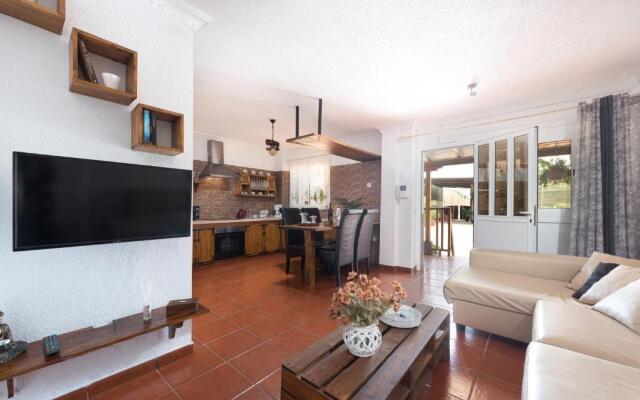 Hacienda La Dehesa (Only Adults)