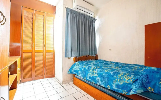 Playa Azul Apt with Sea views & Pool