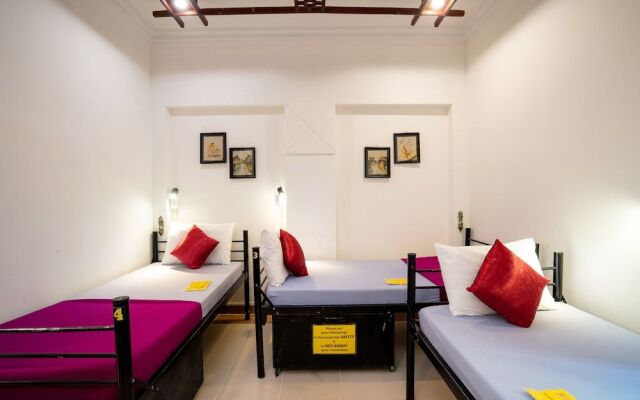 Tribee Ede Central Hostel