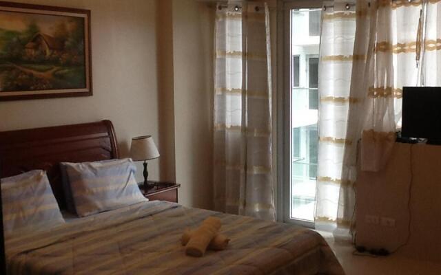 Palm Tree - Genlex Condominium
