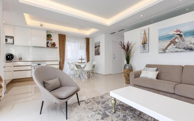 Fortuna 37 - Luxury Apartment with AC and Pool