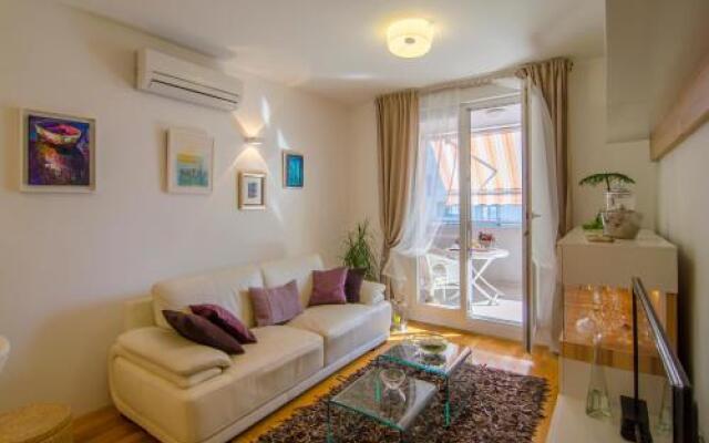 Harmony Apartment