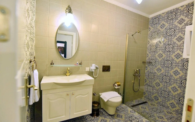 Bahama Art Hotel