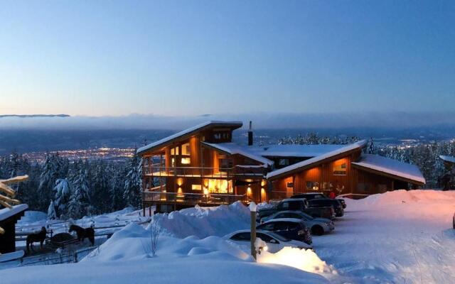 Myra Canyon Lodge + Ranch
