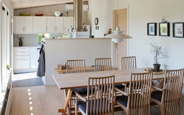 Luxurious Holiday Home in Millinge With Roofed Terrace