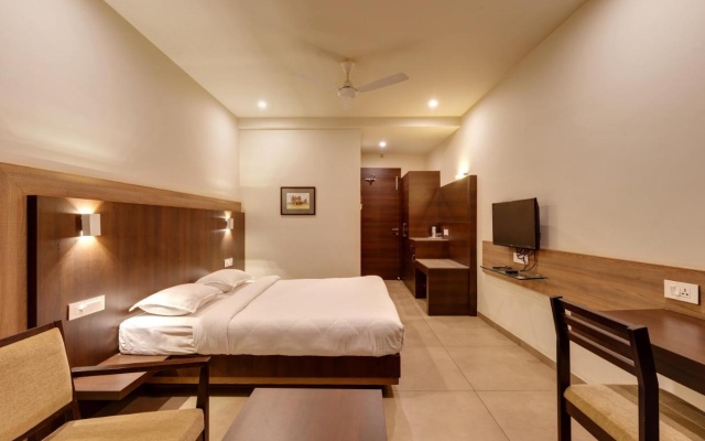 Hotel Classic Mid Town , Kolhapur