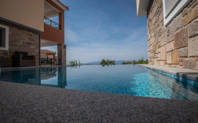 Alma Luxury Resort Hotel