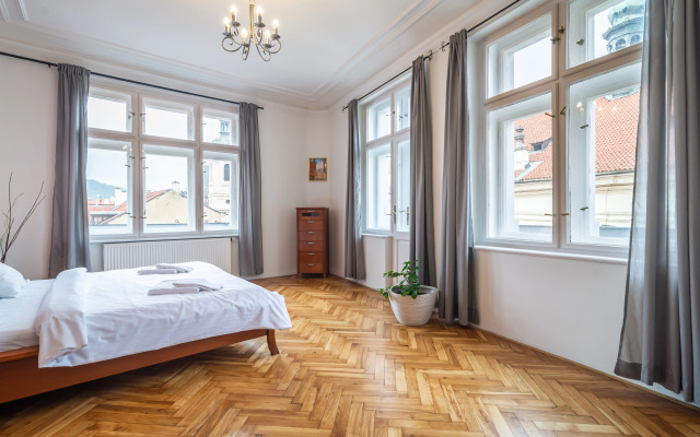 Royal Road Residence