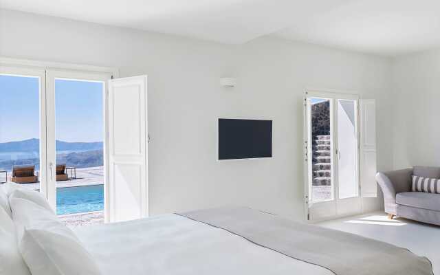 Vedema, a Luxury Collection Resort, Santorini