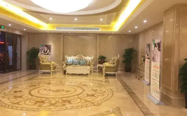 Vienna Hotel (Rong County Guinan Road)