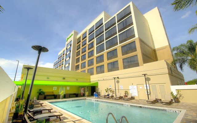 Holiday Inn Orlando East - UCF Area by IHG