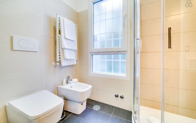 Luxury, Large Flat With Terrace on Vatican Walls