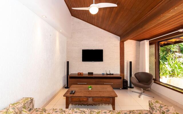 Casa em Búzios com área de lazer | RDV 02