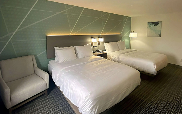 Comfort Inn & Suites Louisville Airport Fair & Expo