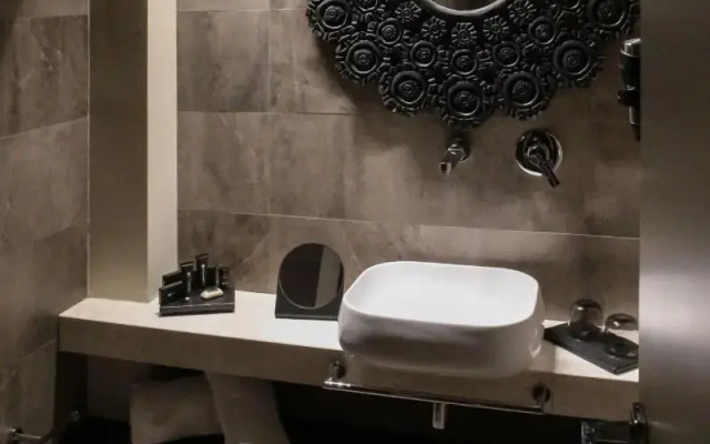 Neko Boutique Hotel