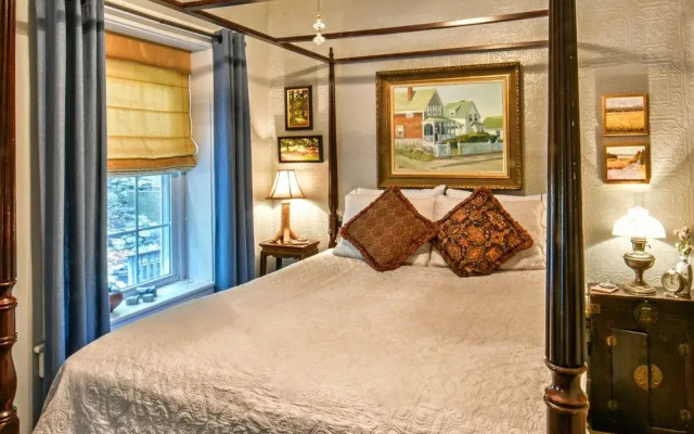 The Dolon House Bed and Breakfast