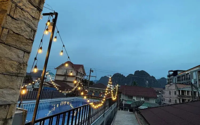 Vang Vieng Family Boutique Hotel
