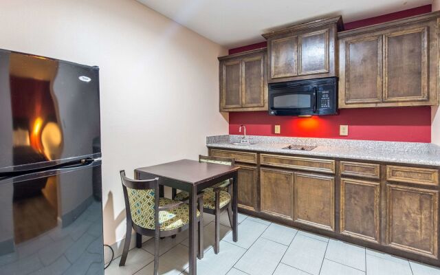 Quality Inn & Suites Bridge City/Orange