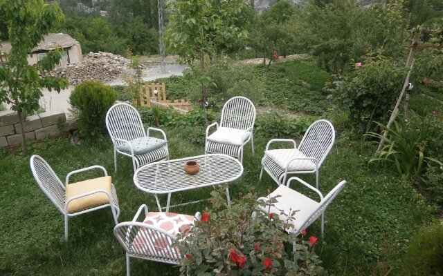 Bhuribake Guest House Hunza