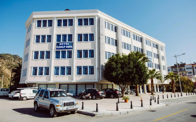 Ozalp Han Hotel