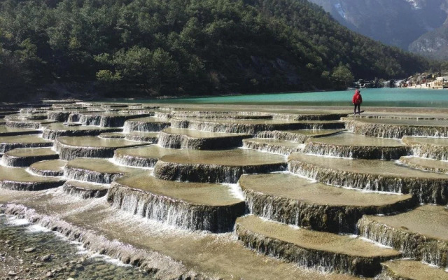 Lijiang Yuntian Palace Hotel