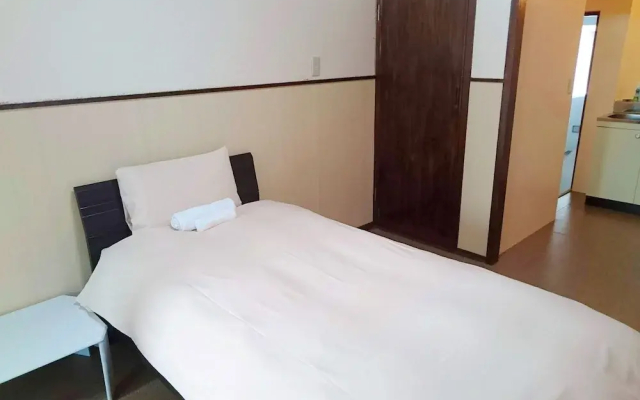 Eef Condominium Kumejima