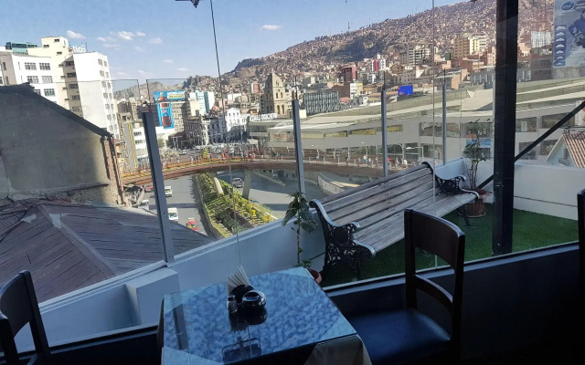 Monte Carlo Hotel