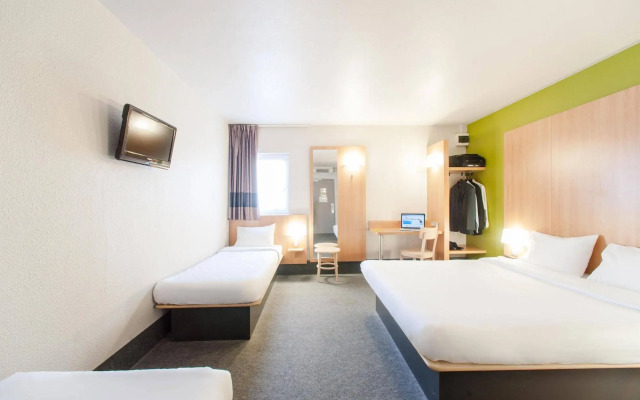 B&B HOTEL Narbonne (1)