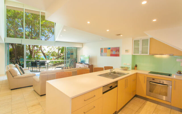 Little Cove Court