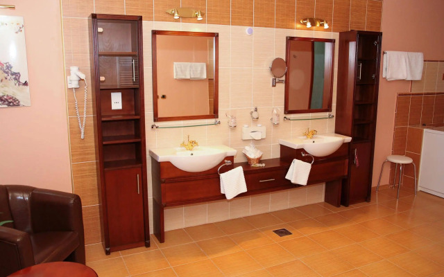 Galleria Hotel