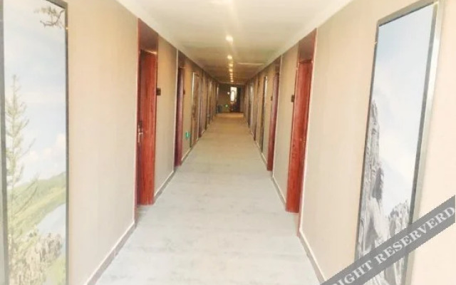 Normancun Hotel (Inner Mongolia Party School Branch)