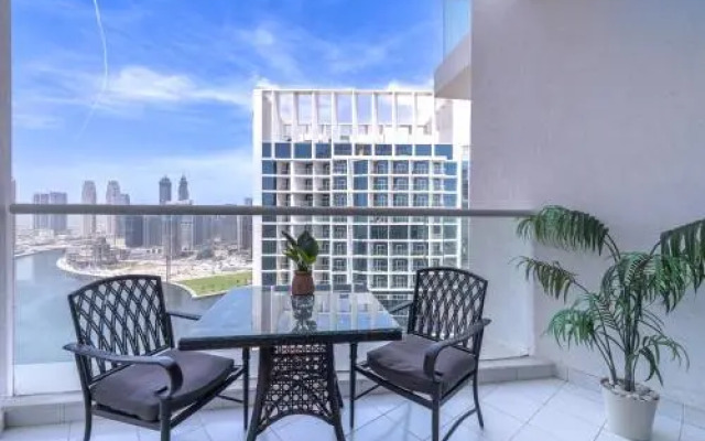 Spectacular Burj Khalifa View Service Apartment