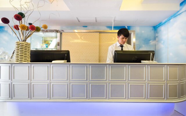 Hotel Clover The Arts