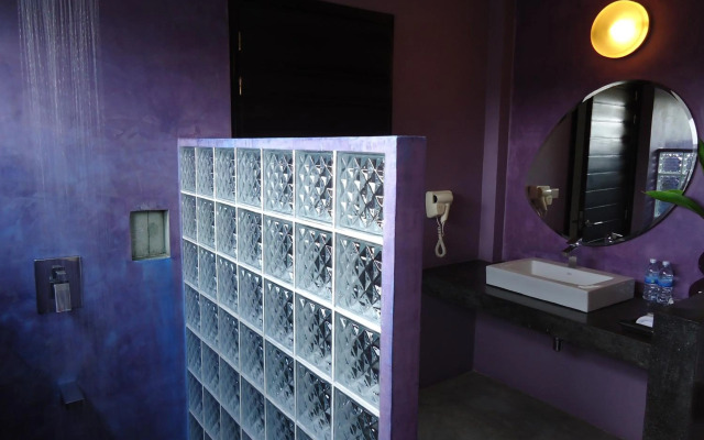 MEN's Resort & Spa 