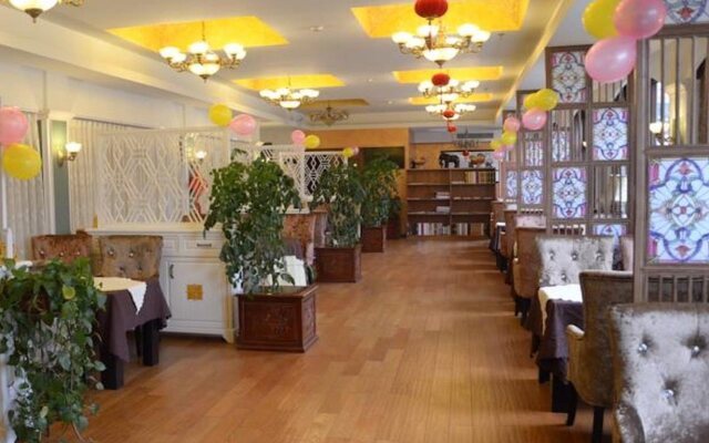 Chengdu Skylakes Hotel