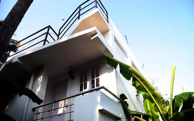 Aarons Home Stay — 1-star hotel in Kochi