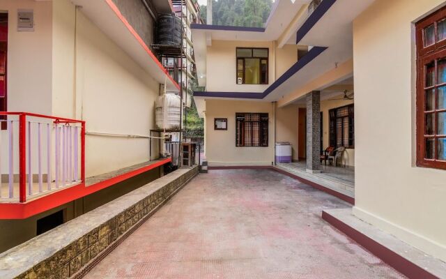 OYO 18595 Home Exotic Stay Tibetan Mini Market