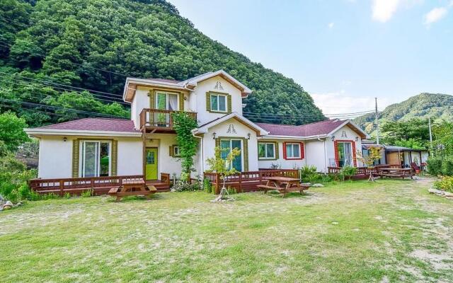 danyang macarong pension