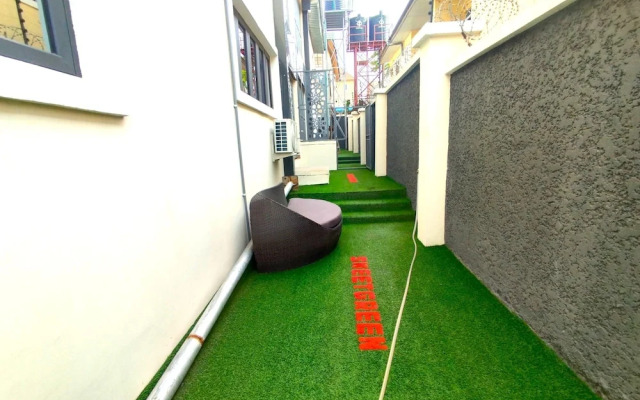 Exclusive Sweet Green Rendezvous Hotel