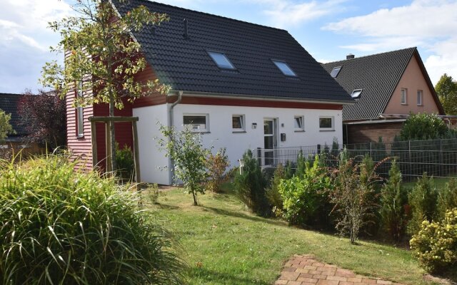 Spacious Holiday Home in Borgerende-Rethwisch with Garden