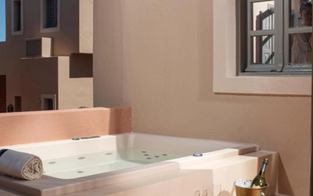 Oia Memories Suites