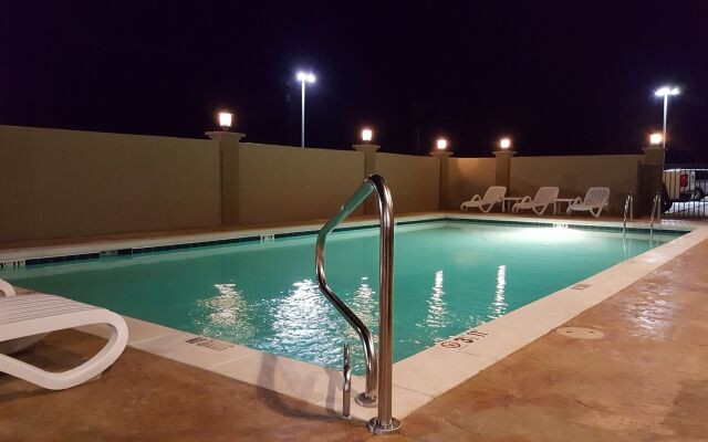 MainStay Suites Midland