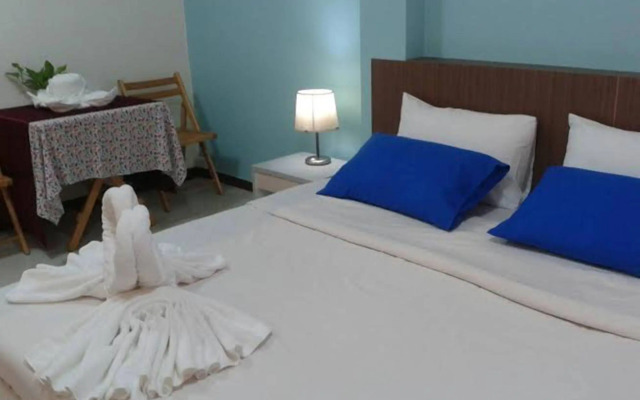 We Train Hotel Donmuang
