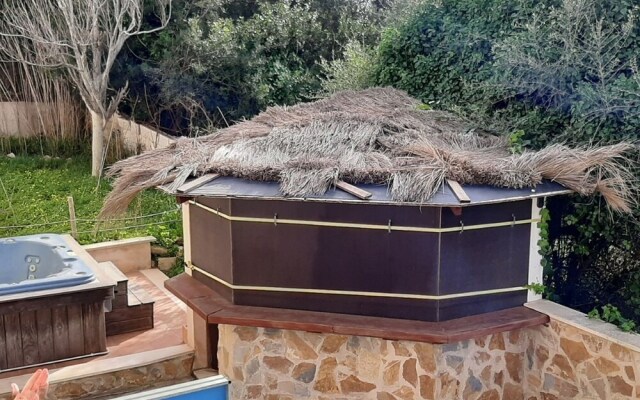 Plush Holiday Home in Llucmajor with Jacuzzi and Sauna
