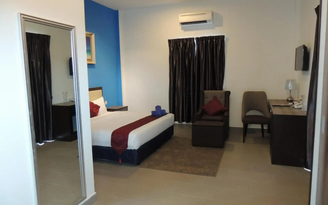 Royal Agate Beach Resort