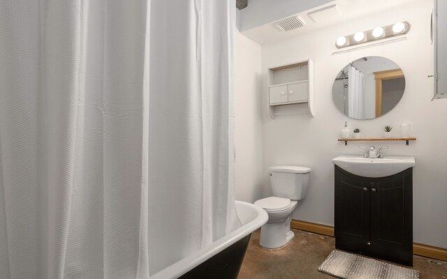 Sterling Suites - Gastown