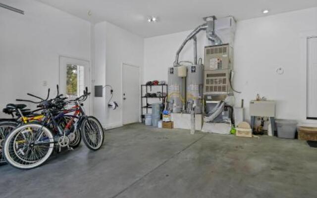 2 Dixie Mt-AC-Hot Tub-4BR/3BA