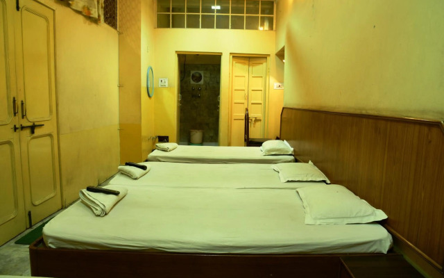 Hotel Bani Park Palace