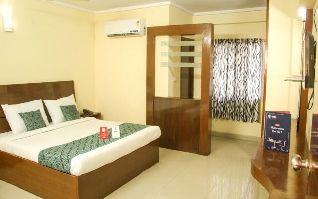 OYO 7666 Hotel SilverLine