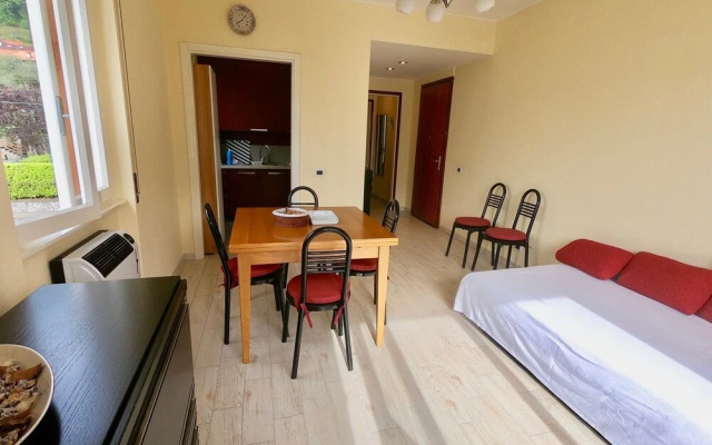 Olive To Lario Apartments